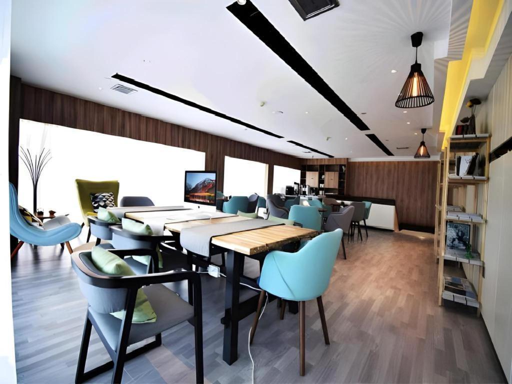Jinjiang Metropolo Hotel Nanjing Jiangjun Dadao Hehai University Branch Eksteriør billede