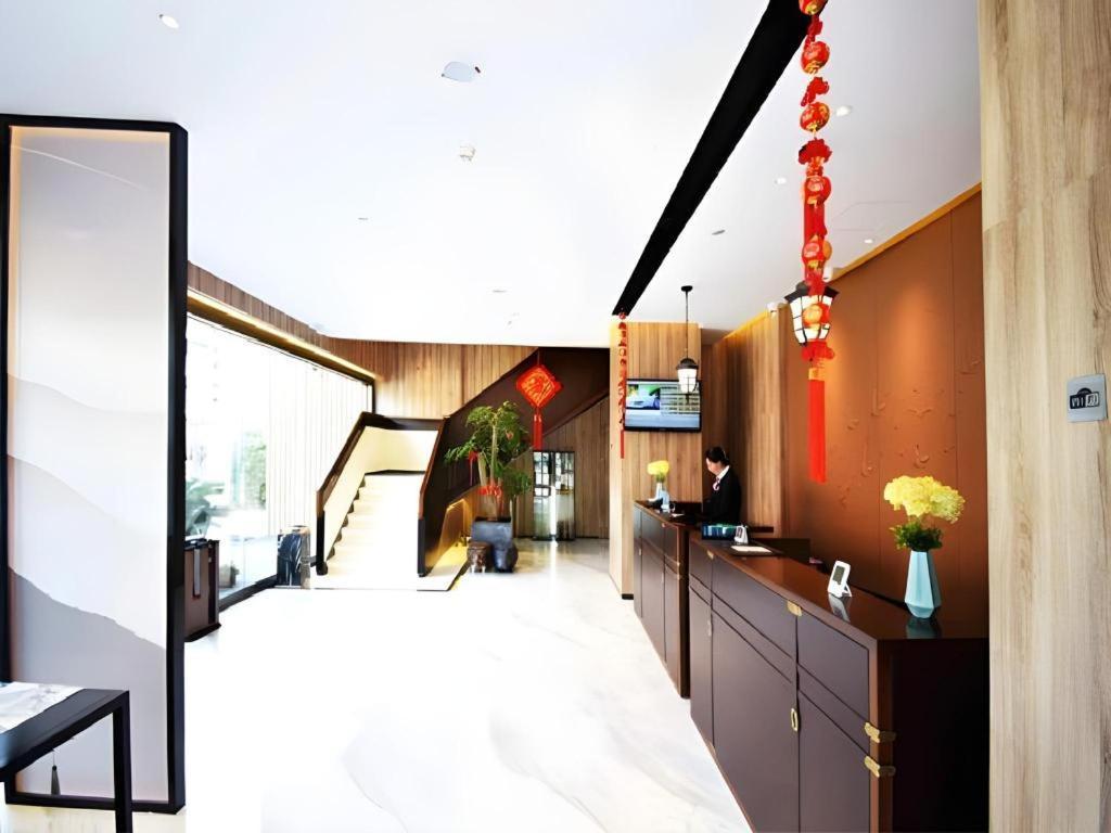 Jinjiang Metropolo Hotel Nanjing Jiangjun Dadao Hehai University Branch Eksteriør billede
