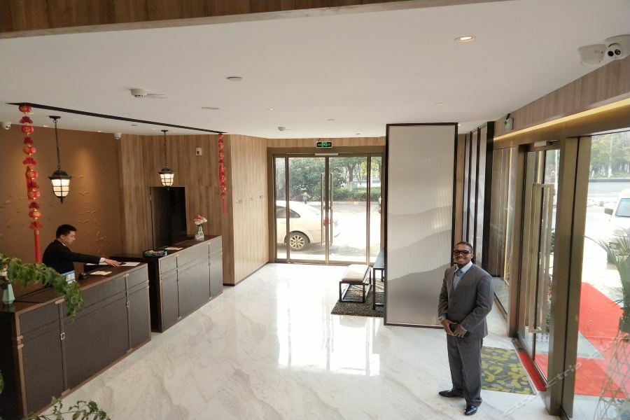 Jinjiang Metropolo Hotel Nanjing Jiangjun Dadao Hehai University Branch Eksteriør billede
